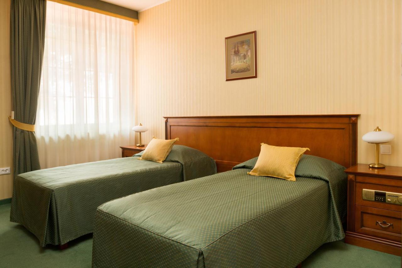 Stacja Nowa Gdynia Bed & Breakfast Aquapark Zgierz Exterior photo